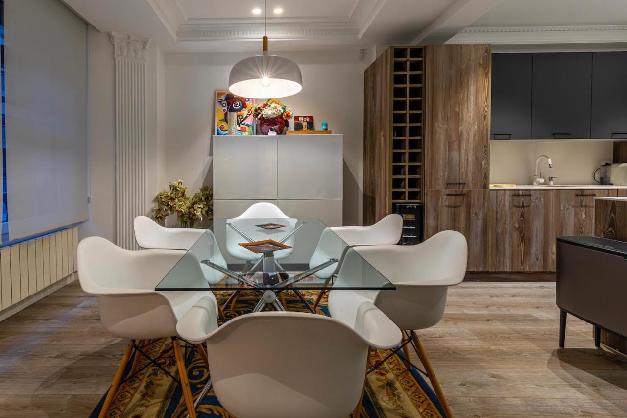 110 M2 Central Apartment In Abando Close To Guggenheim With Parking Bilbao Ngoại thất bức ảnh