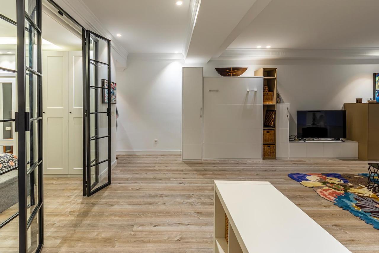 110 M2 Central Apartment In Abando Close To Guggenheim With Parking Bilbao Ngoại thất bức ảnh