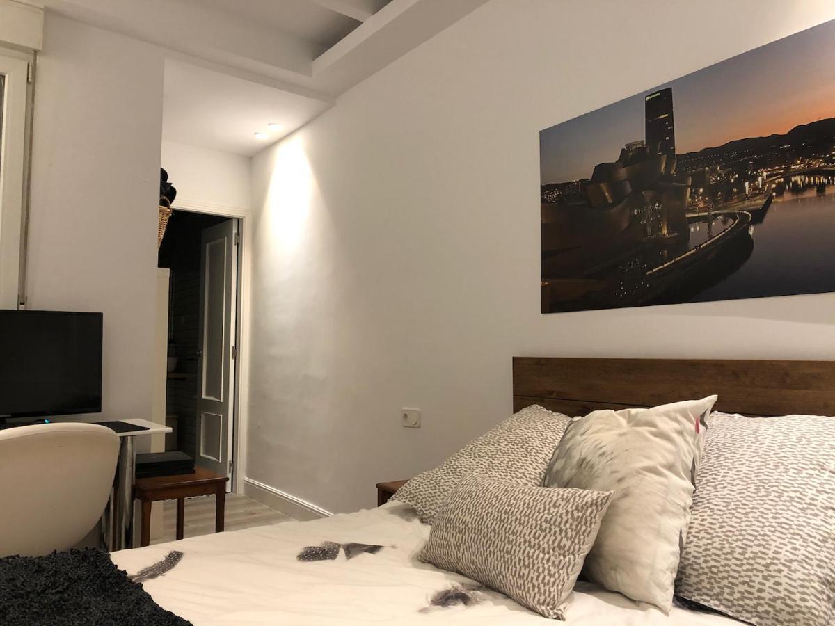 110 M2 Central Apartment In Abando Close To Guggenheim With Parking Bilbao Ngoại thất bức ảnh