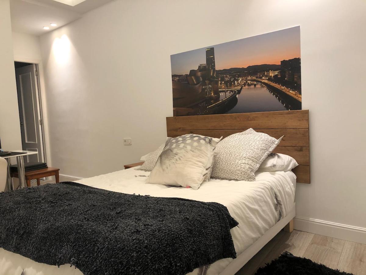 110 M2 Central Apartment In Abando Close To Guggenheim With Parking Bilbao Ngoại thất bức ảnh